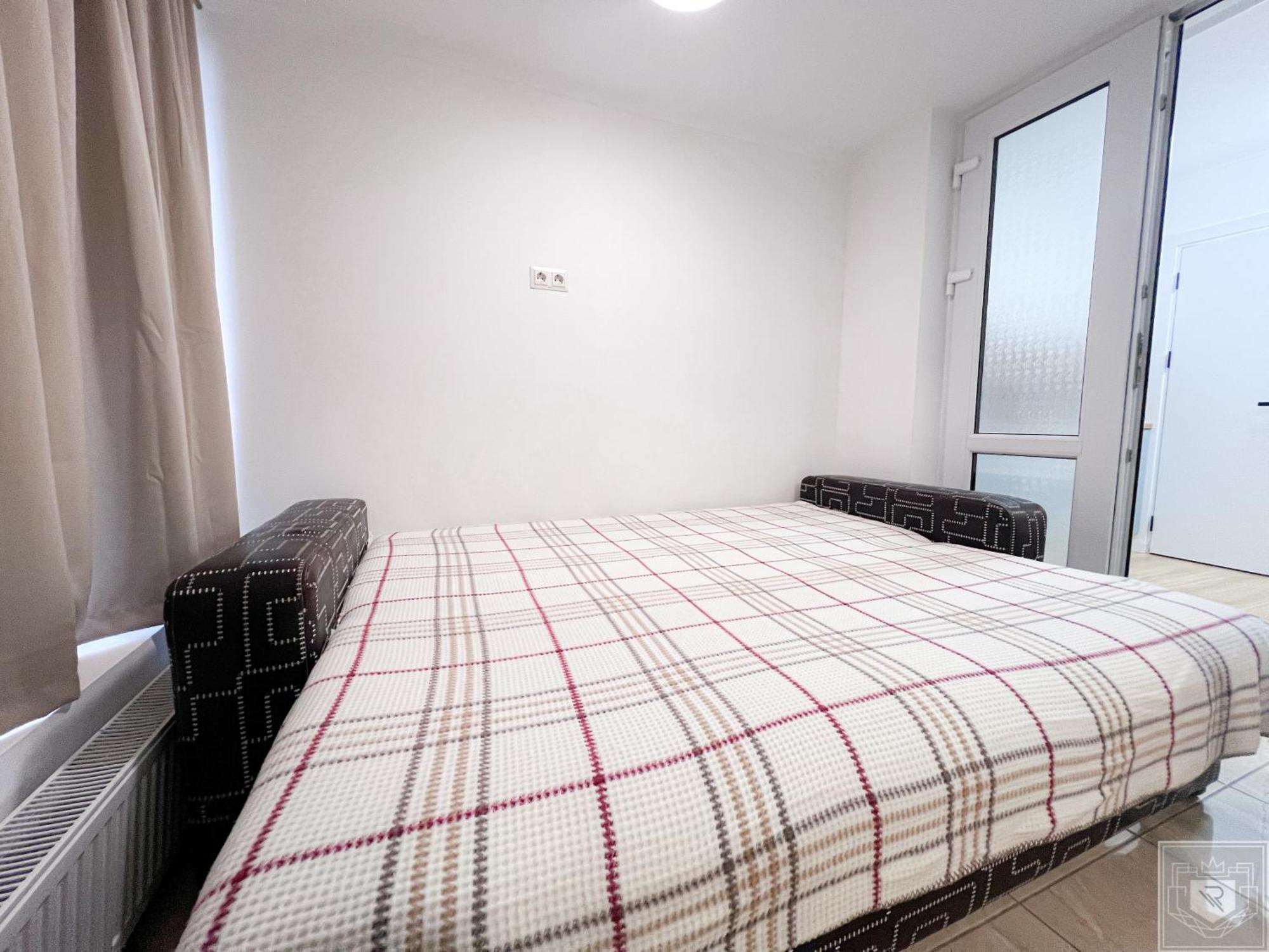 Apartment Renthouse Gates #4 *